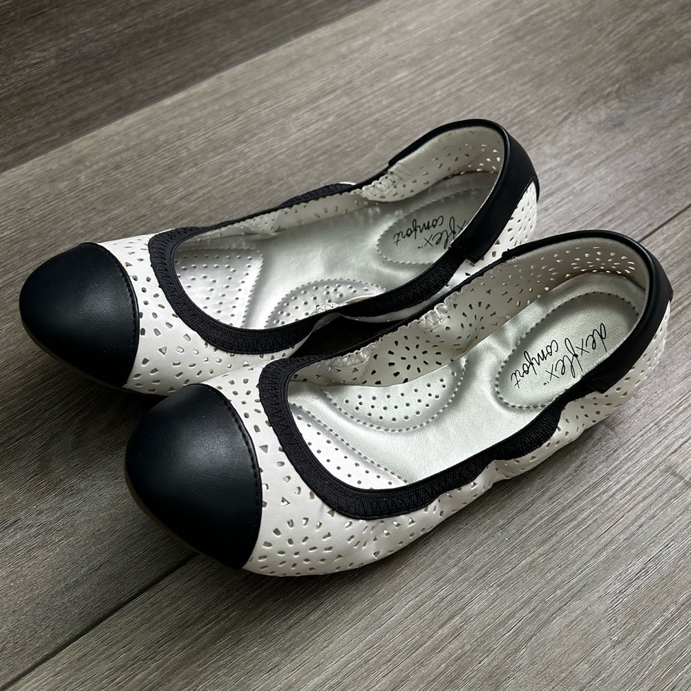 NWOT White & Navy Laser Cutout Ballet Flats